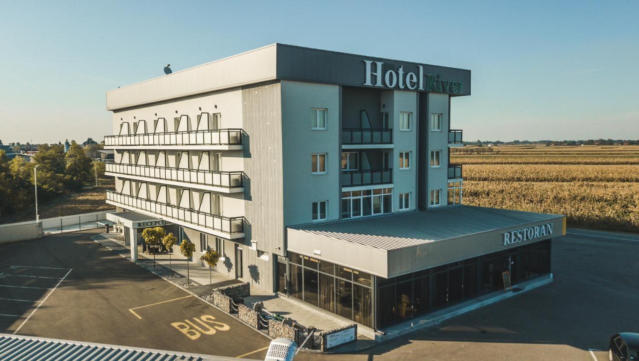 Hotel River Bijeljina Exterior photo